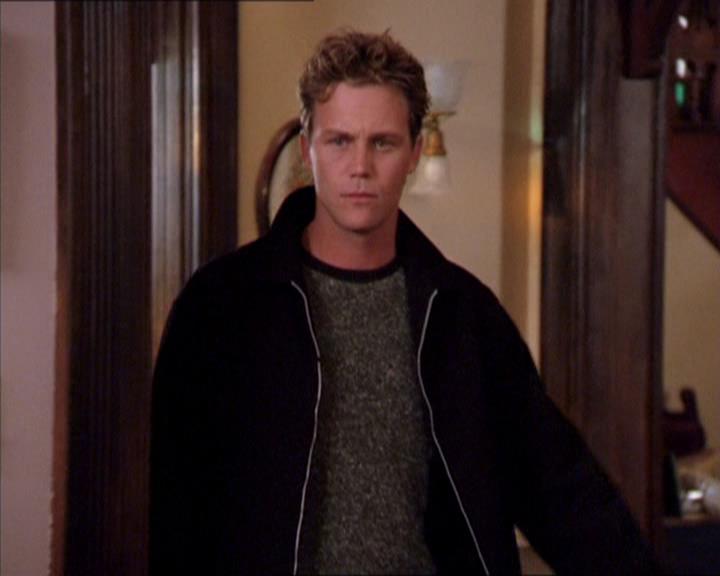 Charmed-Online_dot_net-2x02MoralityBites1546.jpg