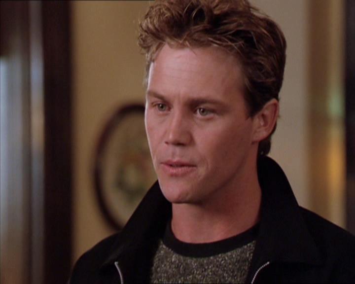 Charmed-Online_dot_net-2x02MoralityBites1552.jpg