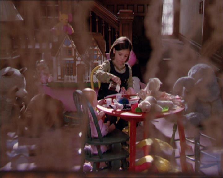 Charmed-Online_dot_net-2x02MoralityBites1654.jpg