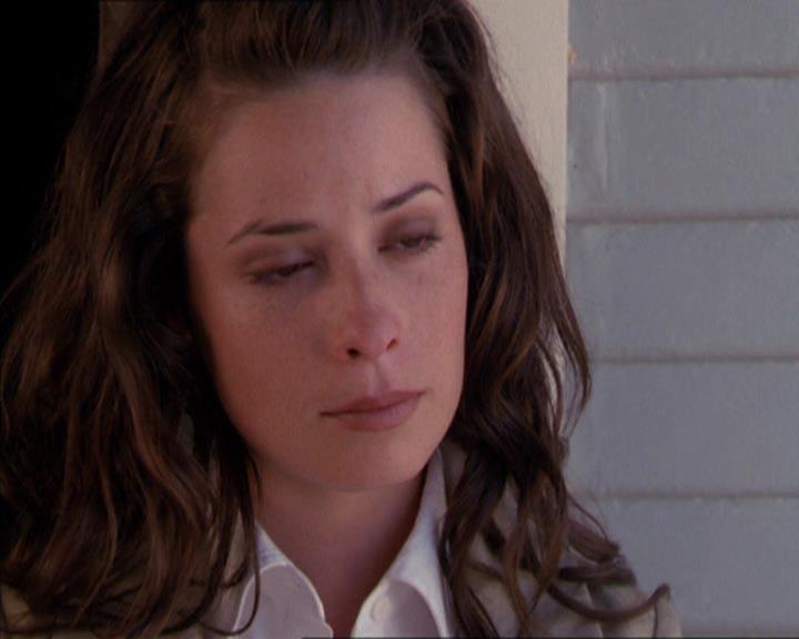 Charmed-Online_dot_net-2x02MoralityBites1756.jpg