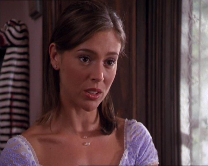 Charmed-Online_dot_net-2x02MoralityBites2253.jpg