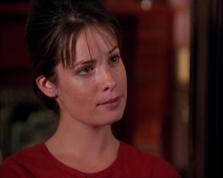 Charmed-Online_dot_net-2x02MoralityBites2354.jpg