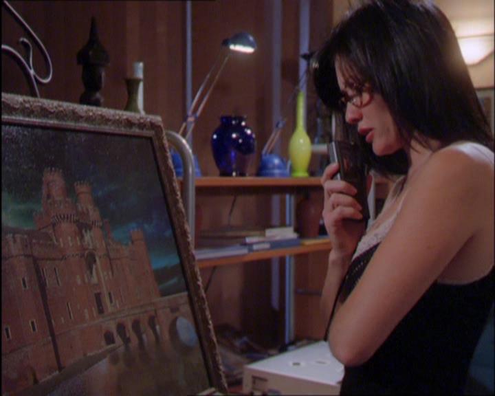 Charmed-Online_dot_net-2x03ThePaintedWorld0007.jpg