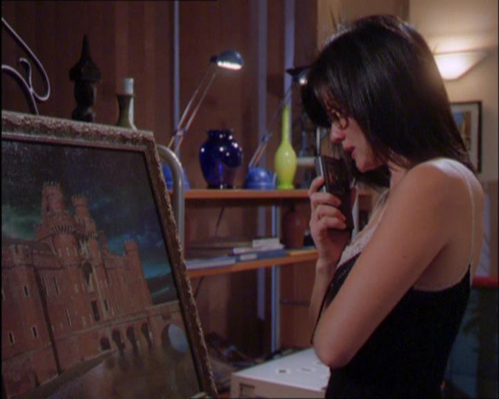 Charmed-Online_dot_net-2x03ThePaintedWorld0008.jpg