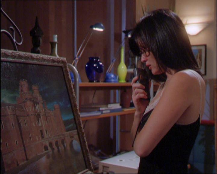 Charmed-Online_dot_net-2x03ThePaintedWorld0009.jpg