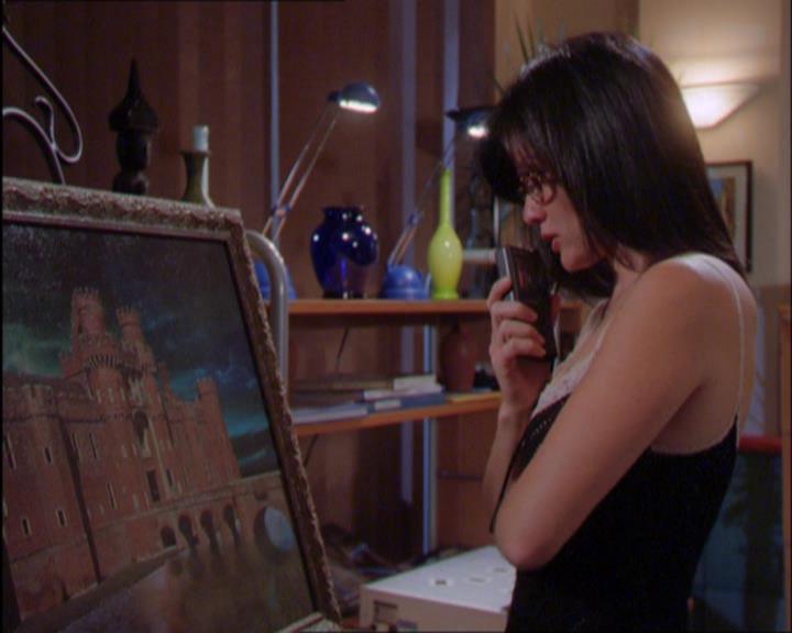 Charmed-Online_dot_net-2x03ThePaintedWorld0010.jpg