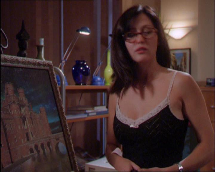 Charmed-Online_dot_net-2x03ThePaintedWorld0019.jpg