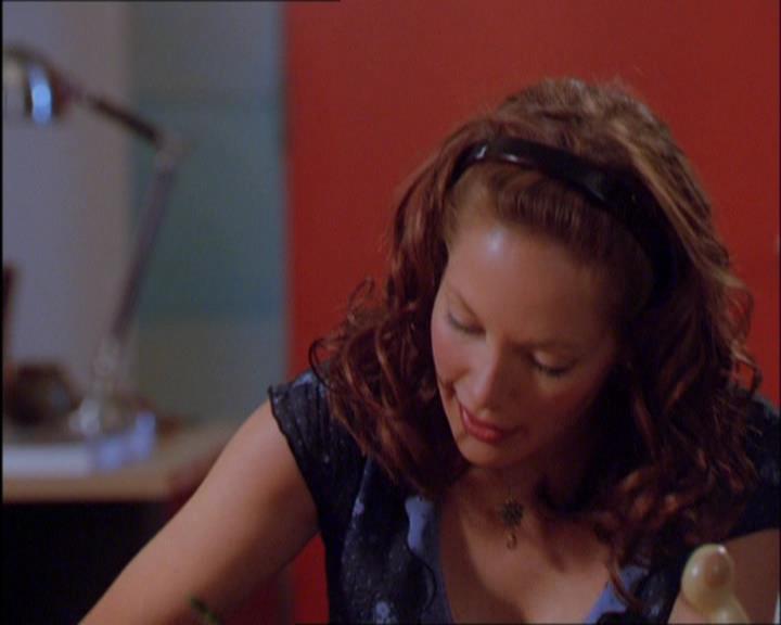 Charmed-Online_dot_net-2x03ThePaintedWorld0044.jpg