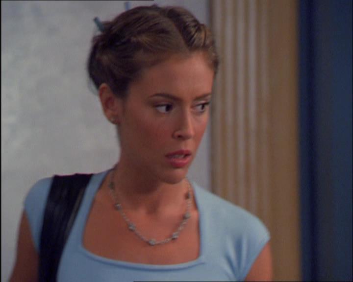 Charmed-Online_dot_net-2x03ThePaintedWorld0151.jpg