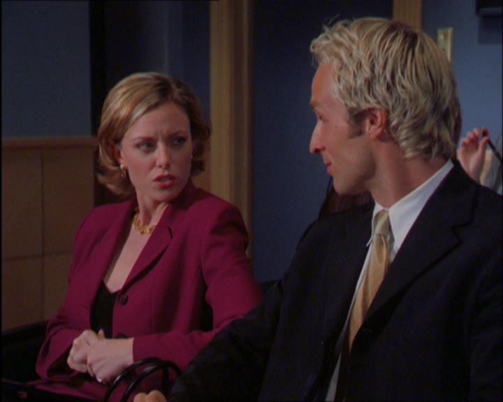 Charmed-Online_dot_net-2x03ThePaintedWorld0192.jpg