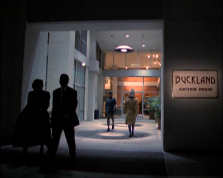 Charmed-Online_dot_net-2x03ThePaintedWorld0218.jpg