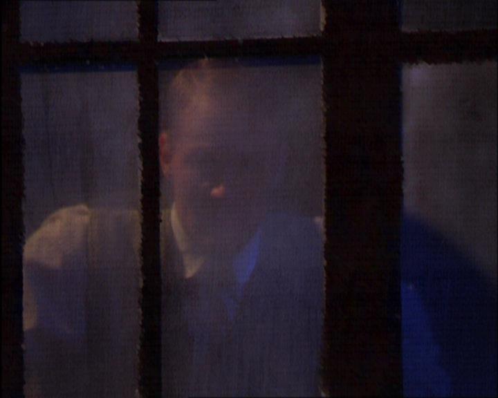 Charmed-Online_dot_net-2x03ThePaintedWorld0235.jpg
