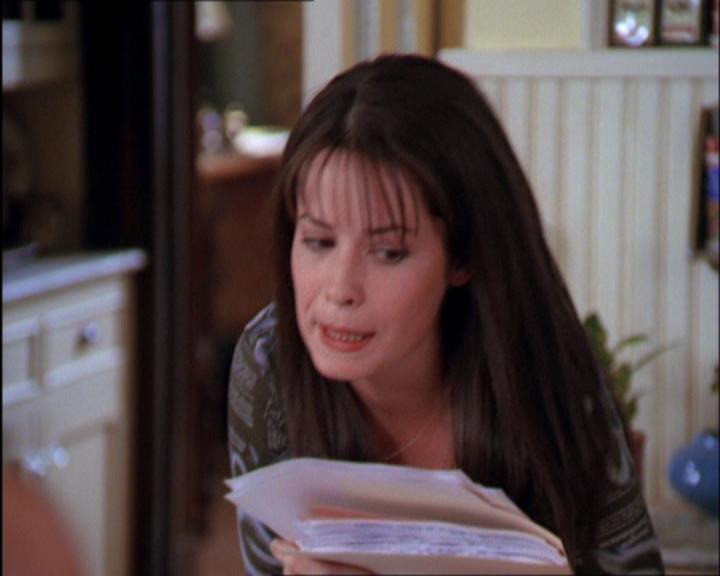 Charmed-Online_dot_net-2x03ThePaintedWorld0472.jpg