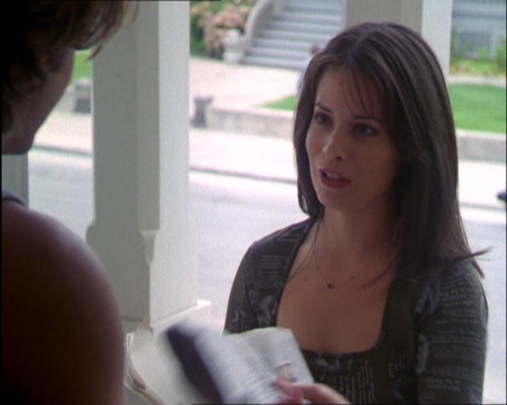 Charmed-Online_dot_net-2x03ThePaintedWorld0495.jpg