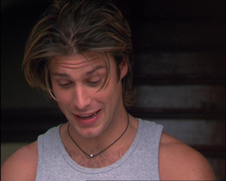 Charmed-Online_dot_net-2x03ThePaintedWorld0510.jpg