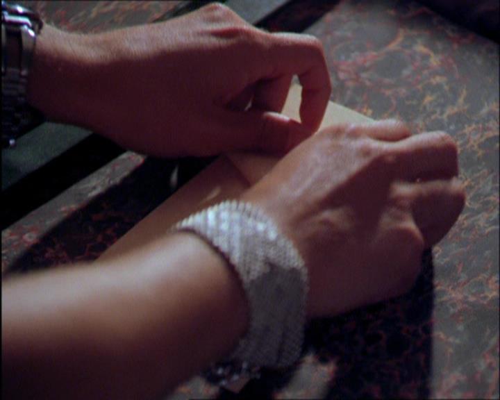 Charmed-Online_dot_net-2x03ThePaintedWorld0763.jpg Charmed-Online_dot_net-2x03ThePaintedWorld0763.jpg