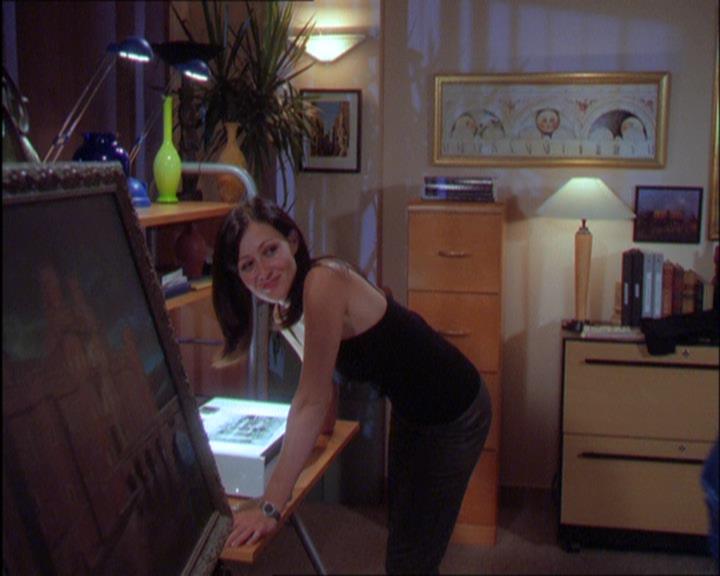 Charmed-Online_dot_net-2x03ThePaintedWorld0855.jpg