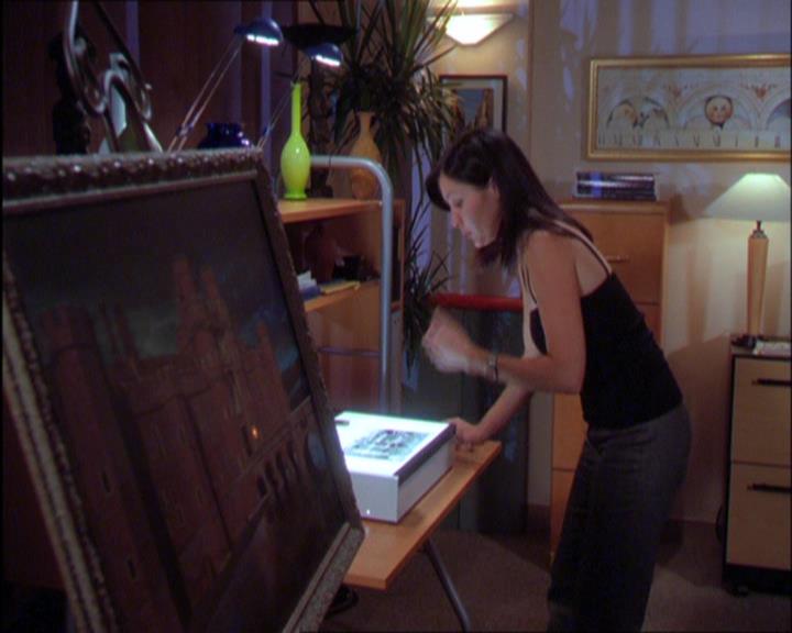 Charmed-Online_dot_net-2x03ThePaintedWorld0875.jpg
