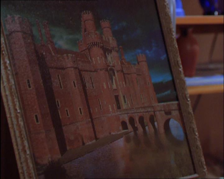 Charmed-Online_dot_net-2x03ThePaintedWorld0885.jpg