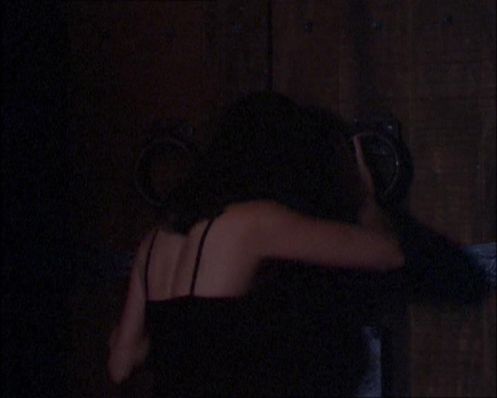 Charmed-Online_dot_net-2x03ThePaintedWorld0910.jpg