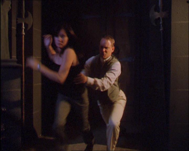 Charmed-Online_dot_net-2x03ThePaintedWorld0922.jpg
