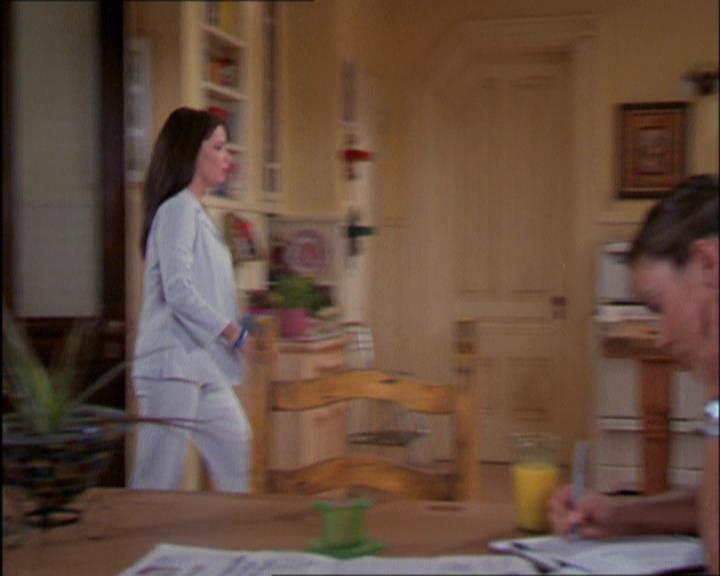 Charmed-Online_dot_net-2x03ThePaintedWorld0961.jpg