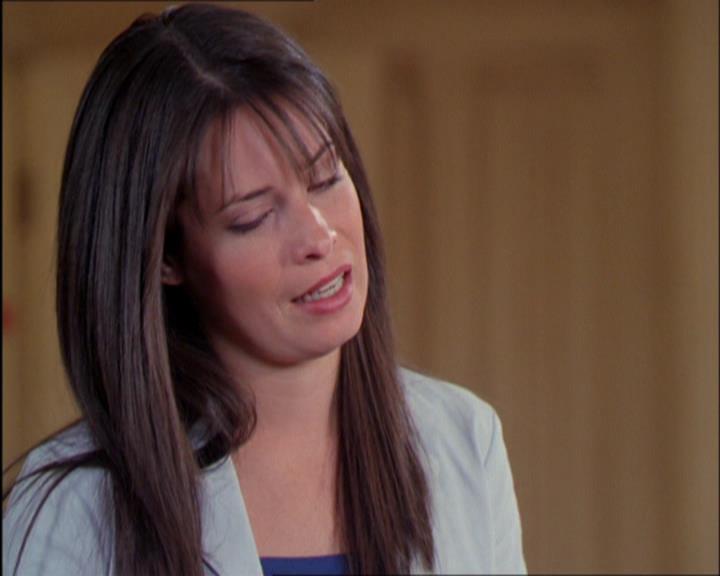 Charmed-Online_dot_net-2x03ThePaintedWorld1044.jpg