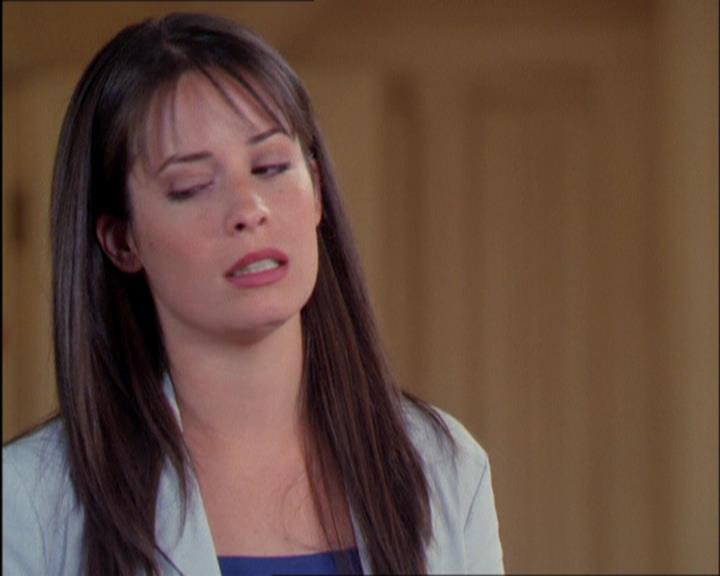 Charmed-Online_dot_net-2x03ThePaintedWorld1050.jpg