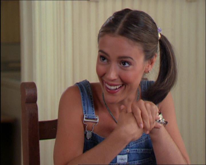 Charmed-Online_dot_net-2x03ThePaintedWorld1056.jpg