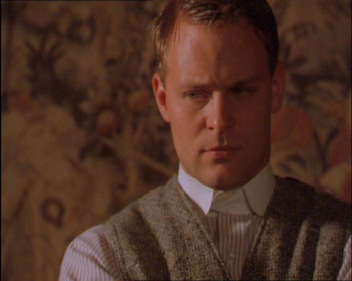 Charmed-Online_dot_net-2x03ThePaintedWorld1181.jpg