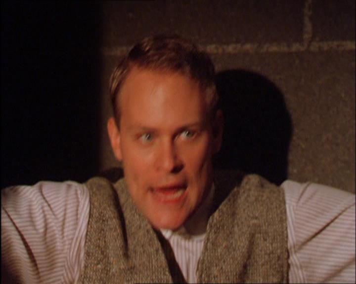 Charmed-Online_dot_net-2x03ThePaintedWorld1269.jpg