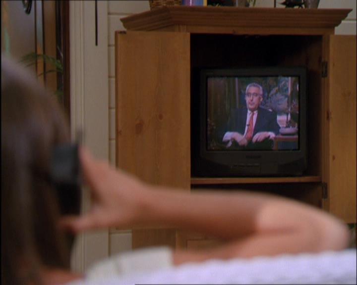 Charmed-Online_dot_net-2x03ThePaintedWorld1360.jpg