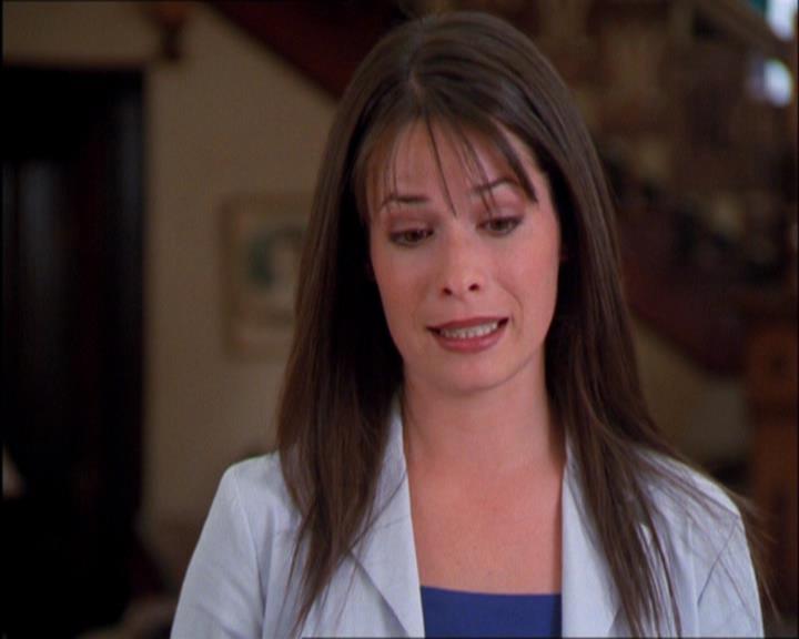 Charmed-Online_dot_net-2x03ThePaintedWorld1378.jpg