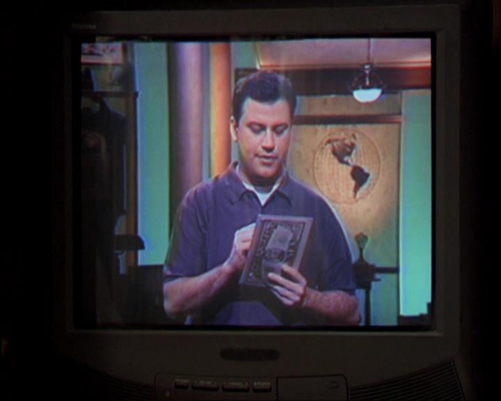 Charmed-Online_dot_net-2x03ThePaintedWorld1404.jpg