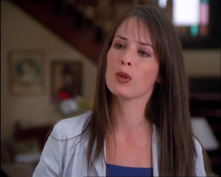 Charmed-Online_dot_net-2x03ThePaintedWorld1479.jpg