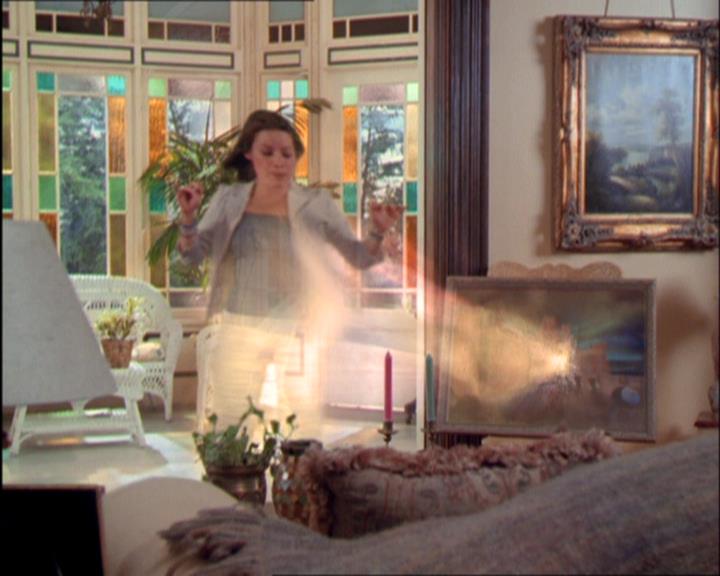Charmed-Online_dot_net-2x03ThePaintedWorld1501.jpg