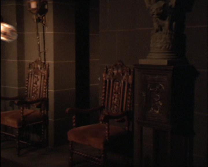 Charmed-Online_dot_net-2x03ThePaintedWorld1516.jpg