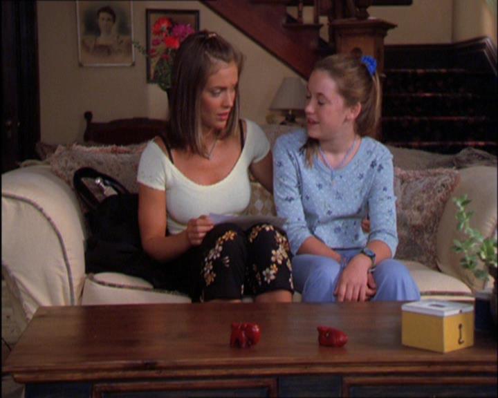 Charmed-Online_dot_net-2x03ThePaintedWorld1673.jpg