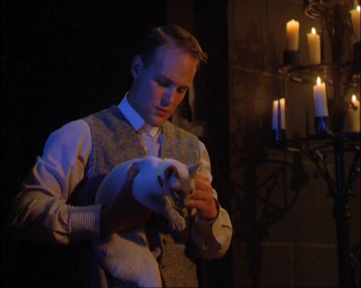 Charmed-Online_dot_net-2x03ThePaintedWorld1862.jpg