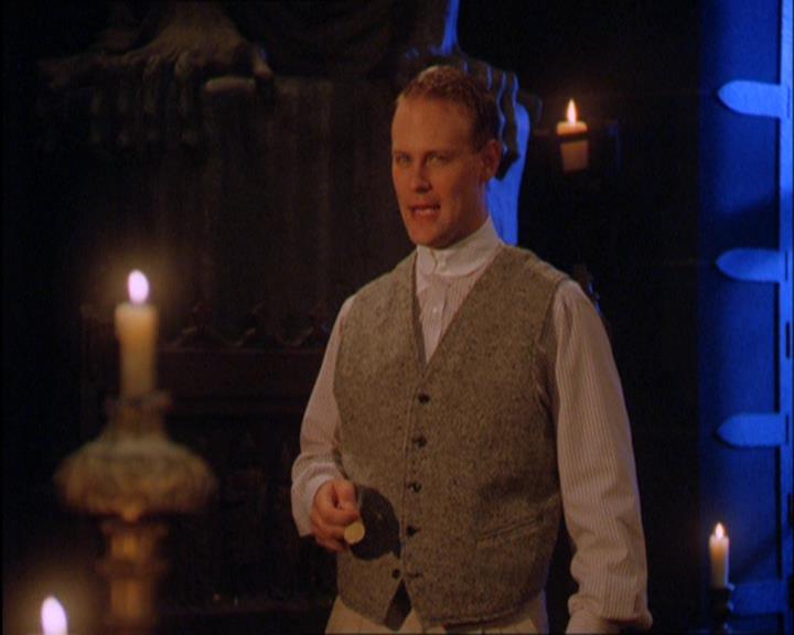 Charmed-Online_dot_net-2x03ThePaintedWorld1873.jpg