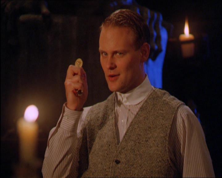 Charmed-Online_dot_net-2x03ThePaintedWorld1876.jpg