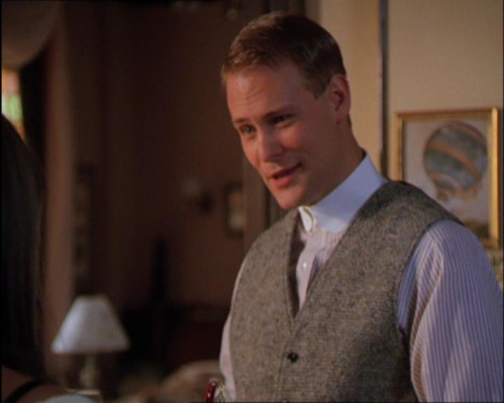 Charmed-Online_dot_net-2x03ThePaintedWorld1919.jpg