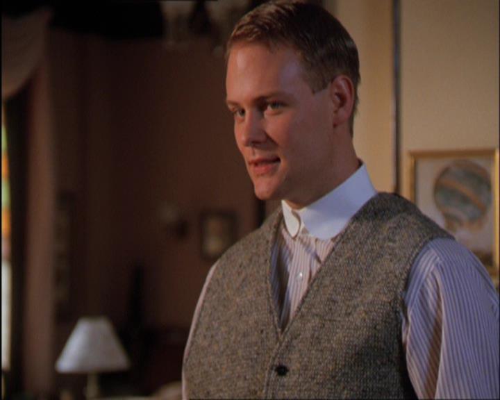 Charmed-Online_dot_net-2x03ThePaintedWorld1935.jpg