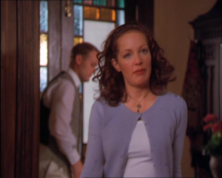 Charmed-Online_dot_net-2x03ThePaintedWorld2089.jpg