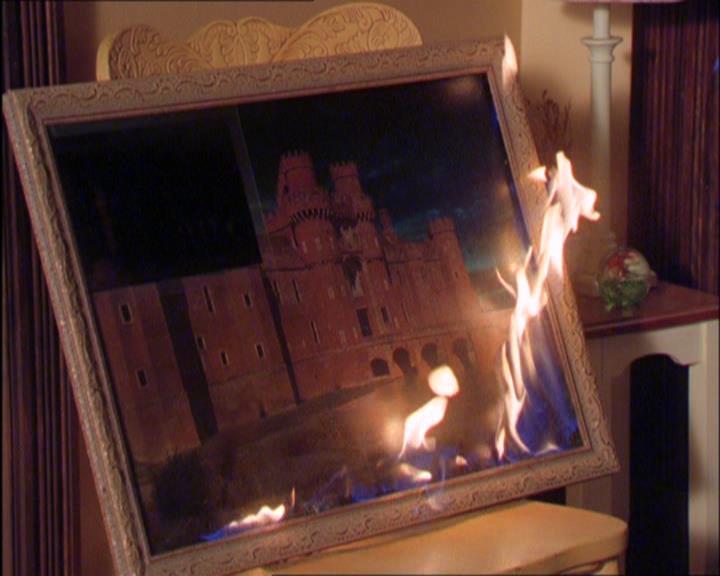 Charmed-Online_dot_net-2x03ThePaintedWorld2096.jpg