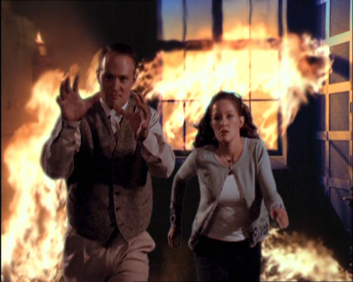 Charmed-Online_dot_net-2x03ThePaintedWorld2155.jpg