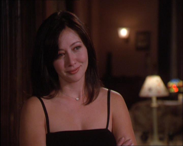 Charmed-Online_dot_net-2x03ThePaintedWorld2190.jpg