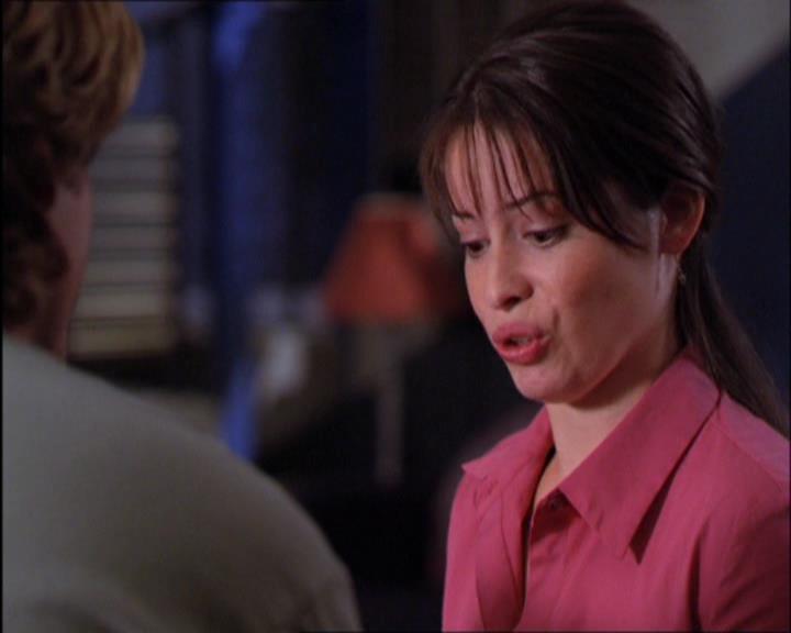Charmed-Online_dot_net-2x03ThePaintedWorld2203.jpg