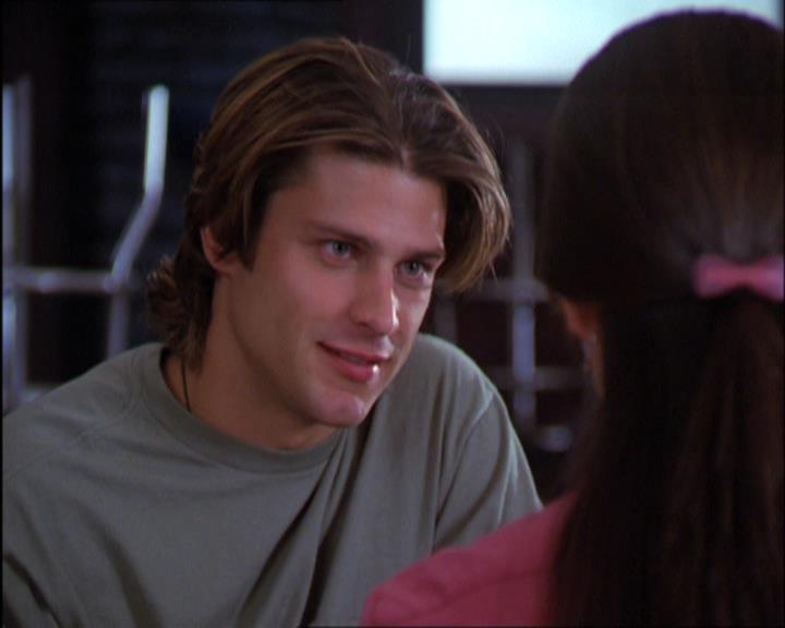 Charmed-Online_dot_net-2x03ThePaintedWorld2212.jpg