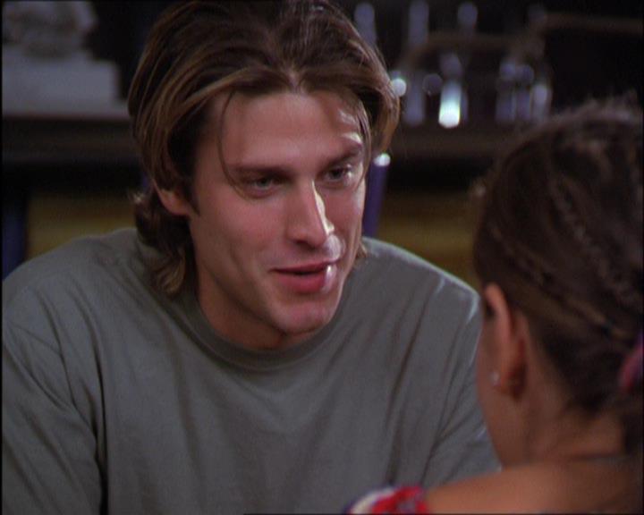Charmed-Online_dot_net-2x03ThePaintedWorld2236.jpg